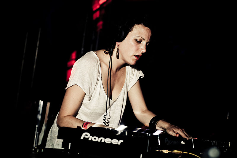 Photo of Annie Mac DJ'ing