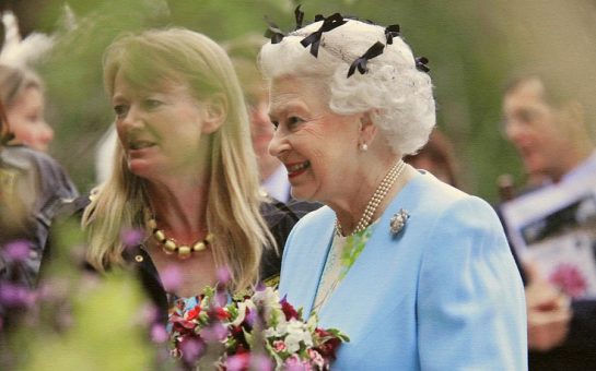 The Queen at the Chelsea Flower Show. Featured image credit: Karen Roe https://www.flickr.com/photos/karen_roe/7303264370