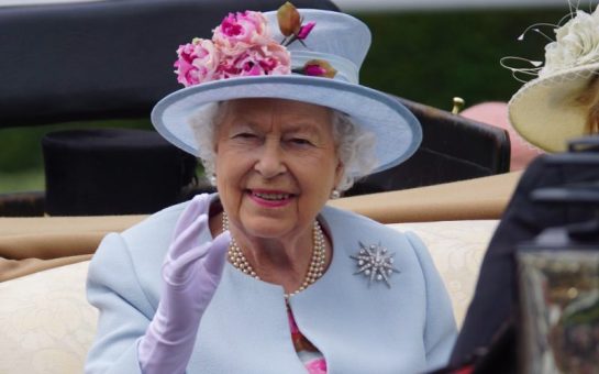 the queen at ascot