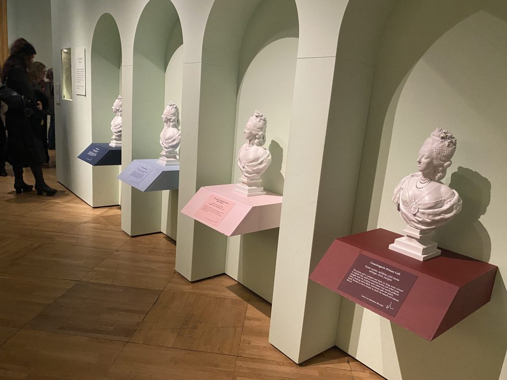 The olfactory installation that gives off the scents of Marie Antoinette's life