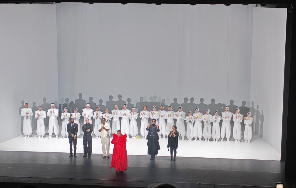 The curtain call for Body & Soul (Credit: Angela Wilson)