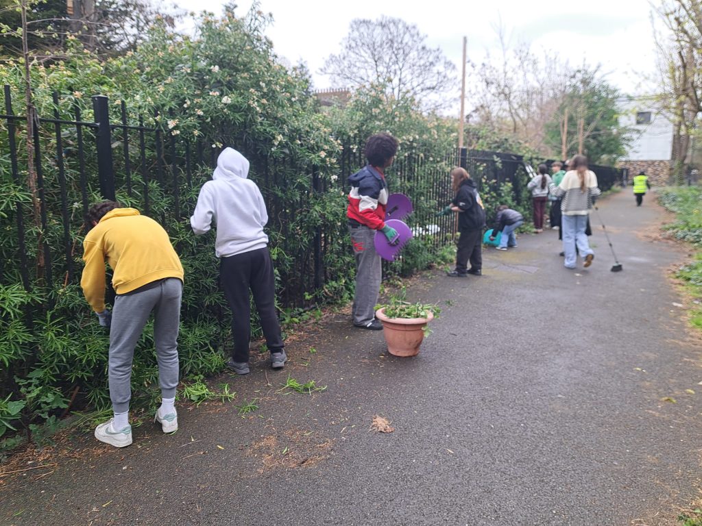 Volunteers at Granville Rec (Credit: Granville Community Kitchen/Leslie Barson)
