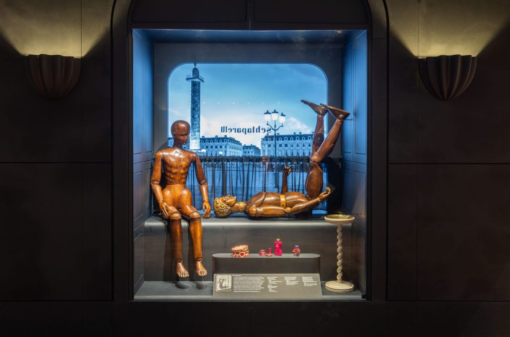 A picture of Schiaparelli artwork 